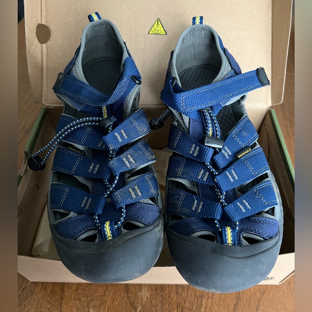 Keen Kids Navy and Gray Adventure Sandals